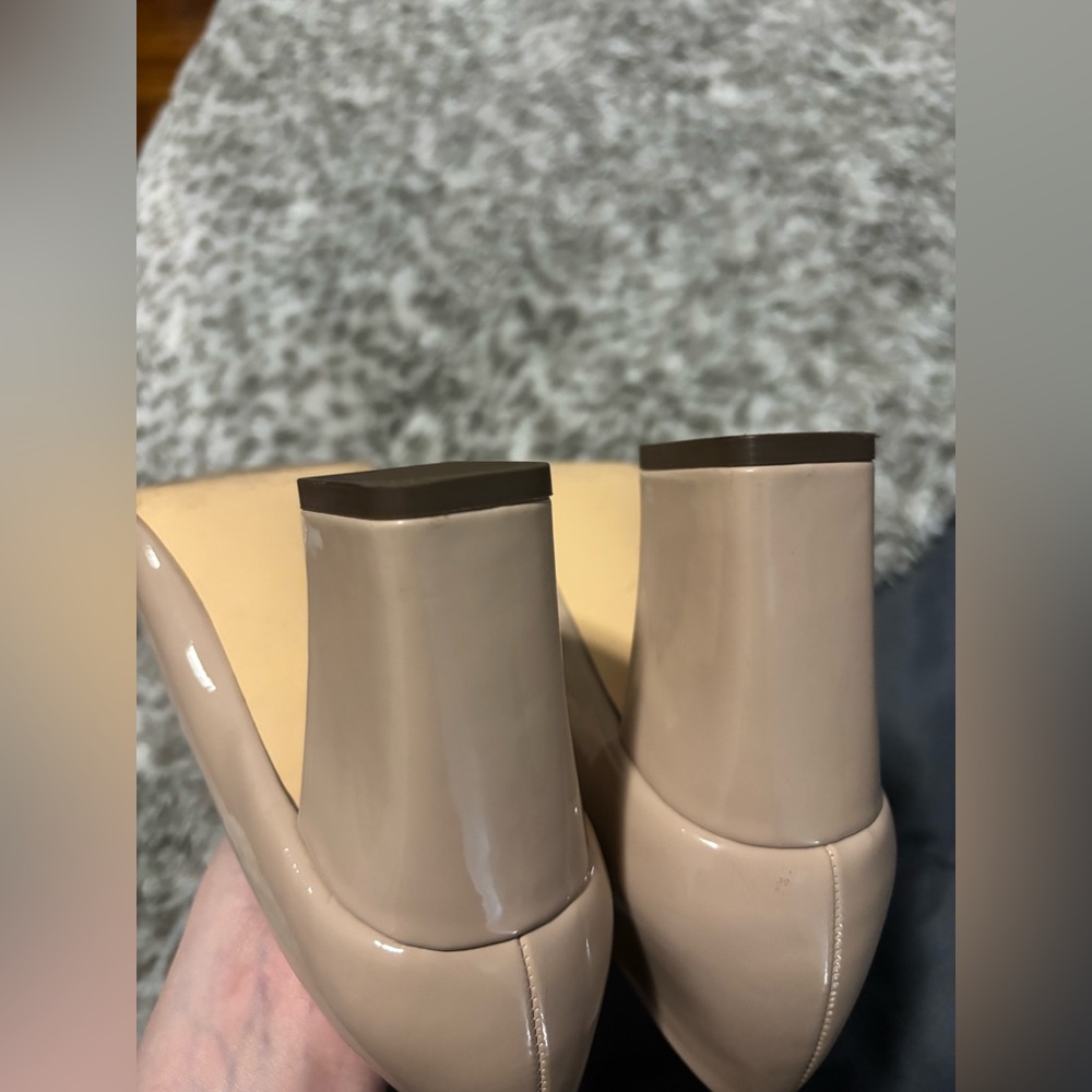 14th & Union Elegant Nude Block Heel Pumps - Picture 6 of 7
